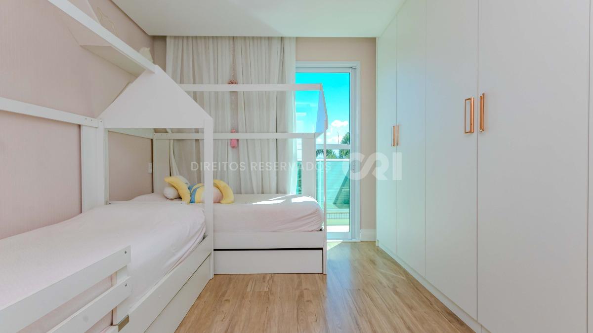 Apartamento com 3 Suítes no Phoenix Tower na Barra Sul de Balneário Camboriú