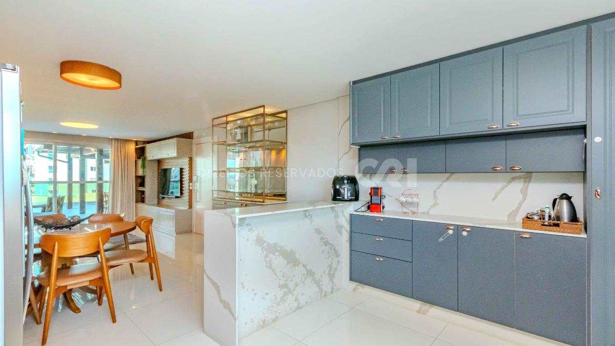 Apartamento com 3 Suítes no Phoenix Tower na Barra Sul de Balneário Camboriú