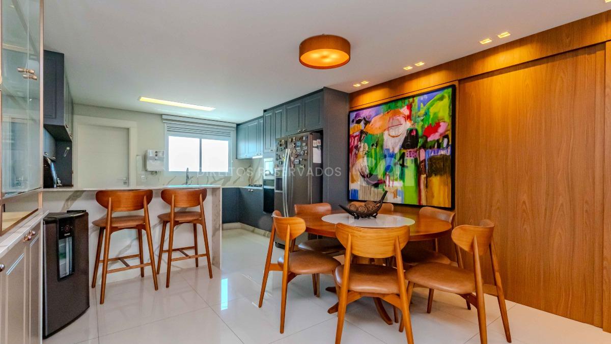 Apartamento com 3 Suítes no Phoenix Tower na Barra Sul de Balneário Camboriú