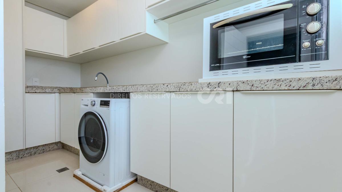 Apartamento com 3 Suítes no Phoenix Tower na Barra Sul de Balneário Camboriú