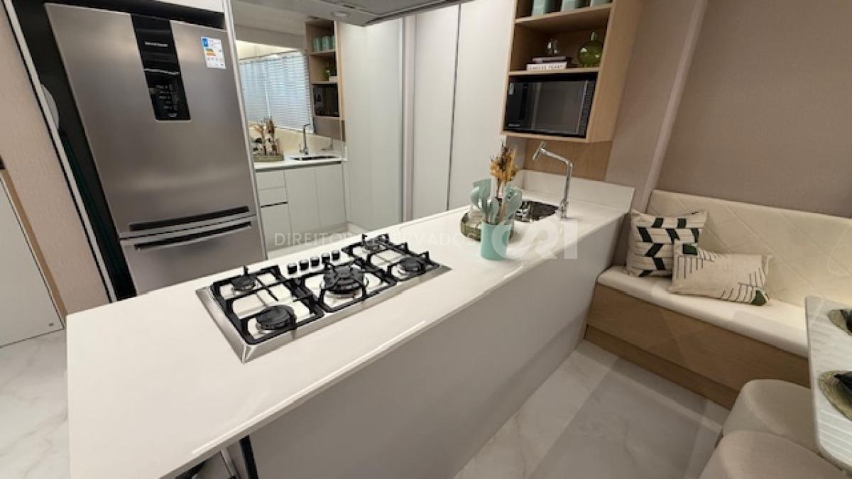 Apartamento com 2 quartos no Edifício Imperatriz no Centro de Balneário Camboriú