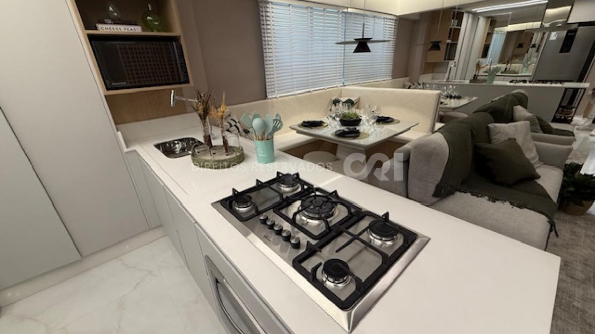 Apartamento com 2 quartos no Edifício Imperatriz no Centro de Balneário Camboriú