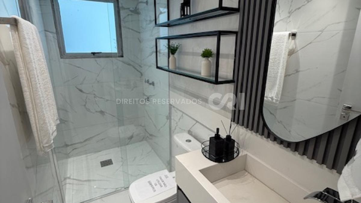 Apartamento com 2 quartos no Edifício Imperatriz no Centro de Balneário Camboriú