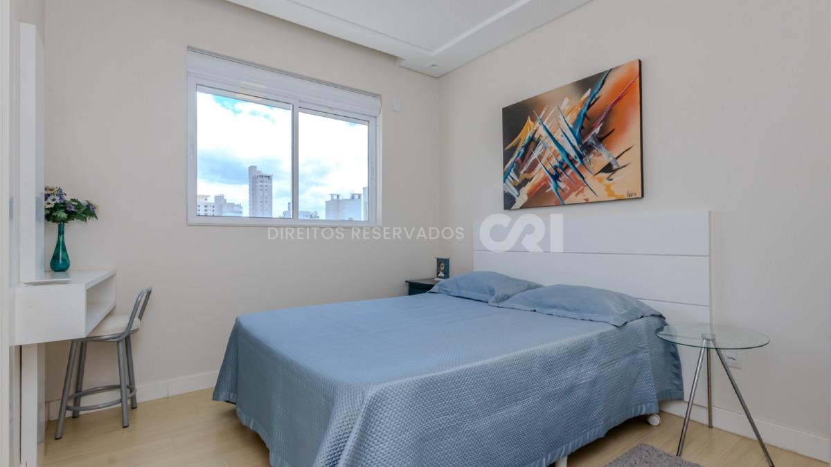 Apartamento com 4 Suítes no Lumiére Residence na Meia Praia em Itapema