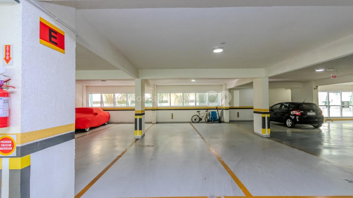 Apartamento com 4 Suítes no Lumiére Residence na Meia Praia em Itapema
