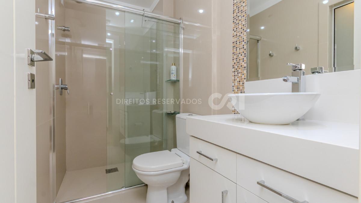 Apartamento com 4 Suítes no Lumiére Residence na Meia Praia em Itapema