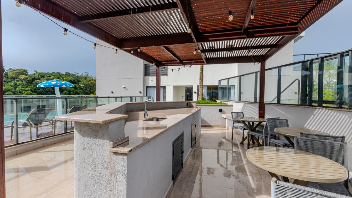 Apartamento com 3 suítes no Brava Garden na Praia Brava em Itajaí
