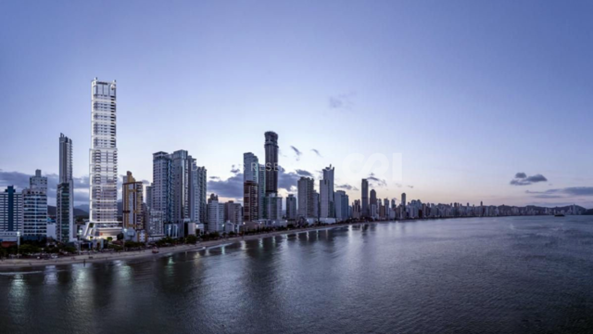 Apartamento com 4 suítes no Tonino Lamborghini na Barra Sul em Balneário Camboriú
