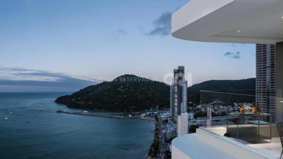 Apartamento com 4 suítes no Tonino Lamborghini na Barra Sul em Balneário Camboriú