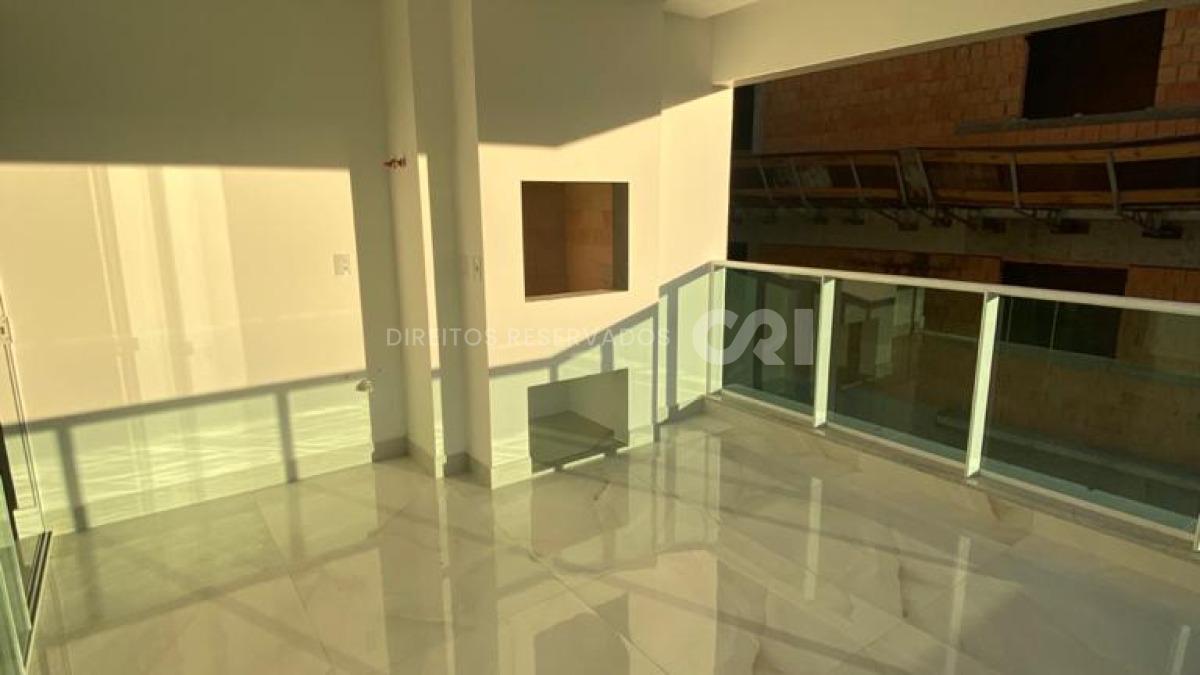 Apartamento com 4 Suítes no Porto Vila Residence em Meia Praia, Itapema