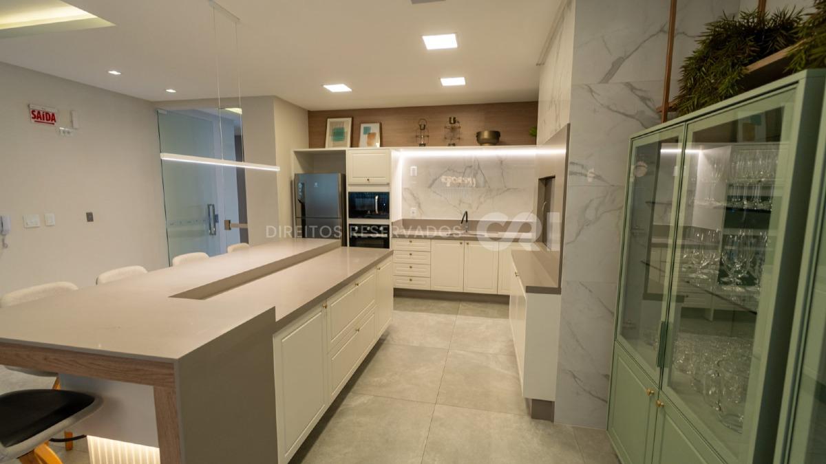 Apartamento com 4 Suítes no Porto Vila Residence em Meia Praia, Itapema