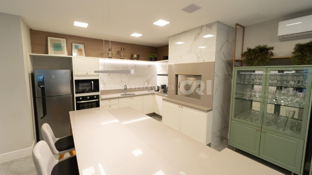 Apartamento com 4 Suítes no Porto Vila Residence em Meia Praia, Itapema