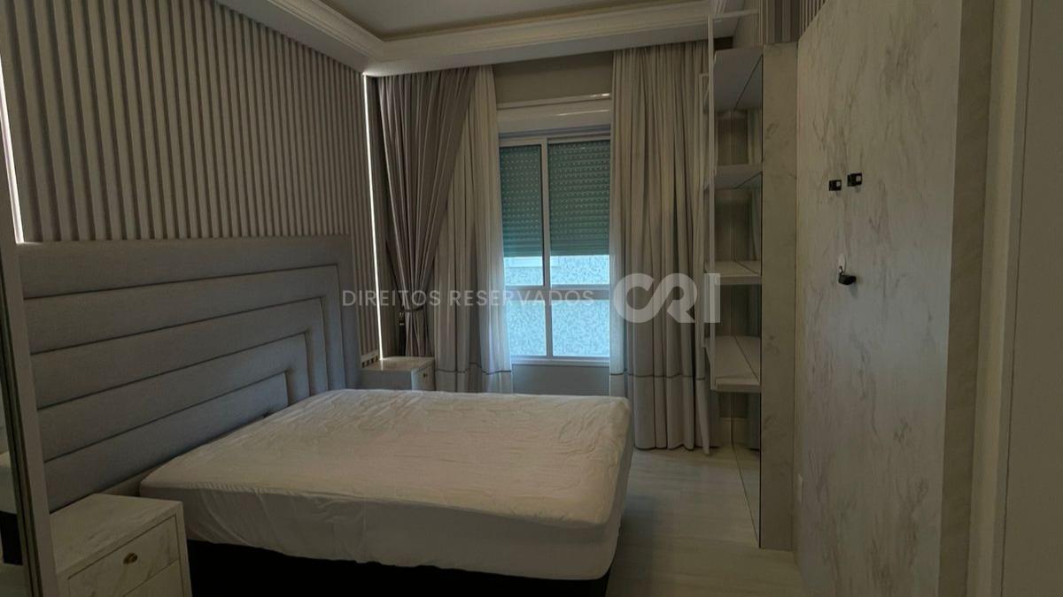 Apartamento com 3 Suítes no Le Tre Torri no Centro de Itapema