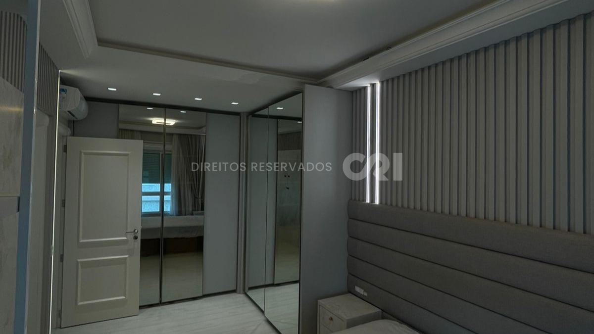 Apartamento com 3 Suítes no Le Tre Torri no Centro de Itapema