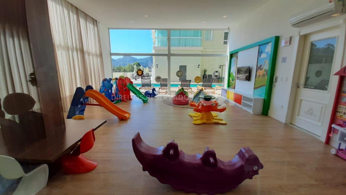 Apartamento com 3 Suítes no Le Tre Torri no Centro de Itapema