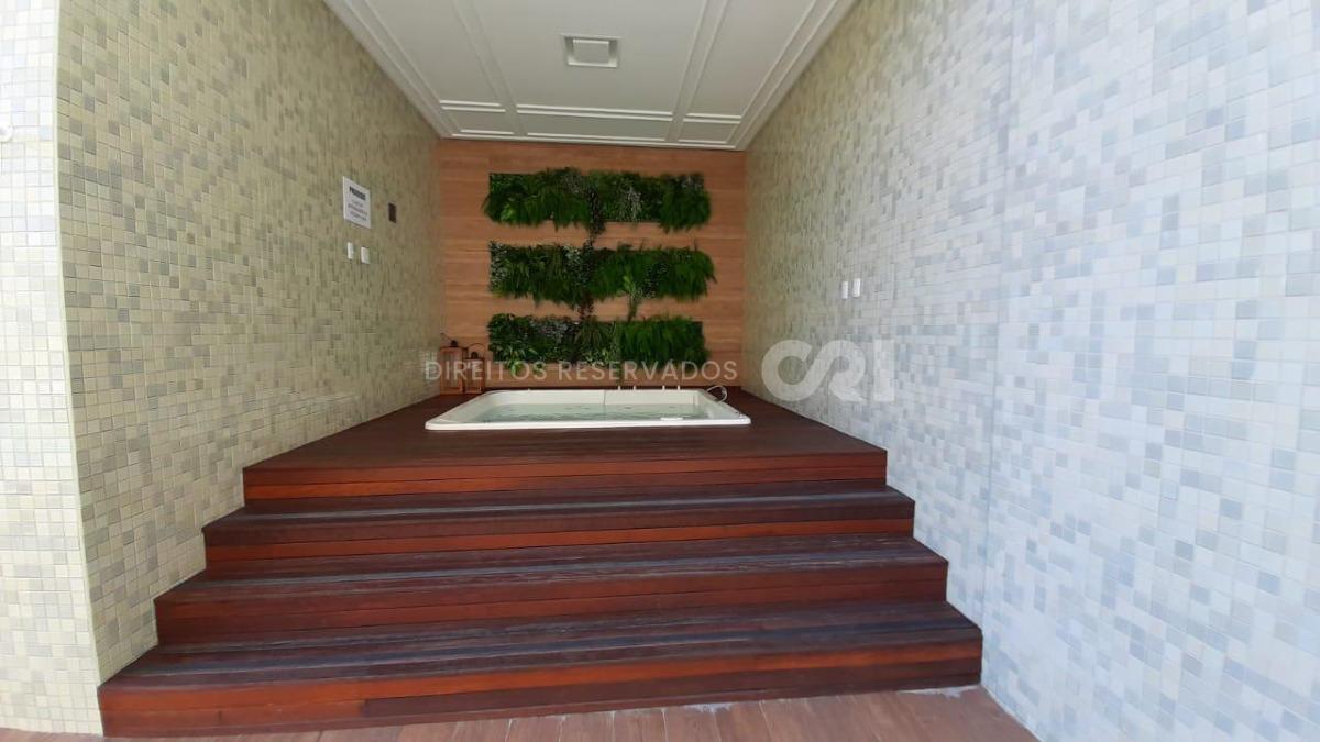 Apartamento com 3 Suítes no Le Tre Torri no Centro de Itapema