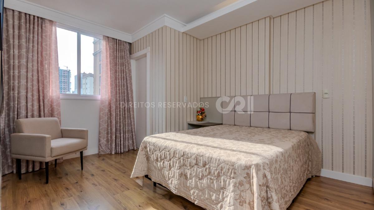 Apartamento com 3 Suítes no Edifício Vicenzo Residence na Meia Praia em Itapema