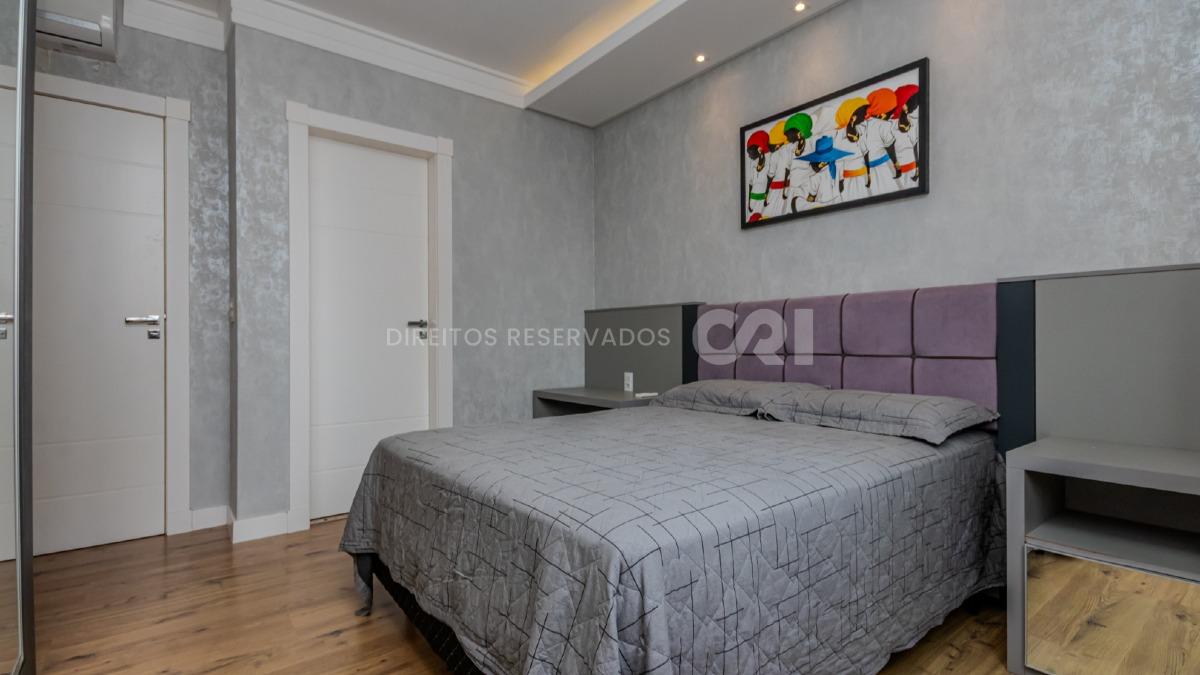 Apartamento com 3 Suítes no Edifício Vicenzo Residence na Meia Praia em Itapema