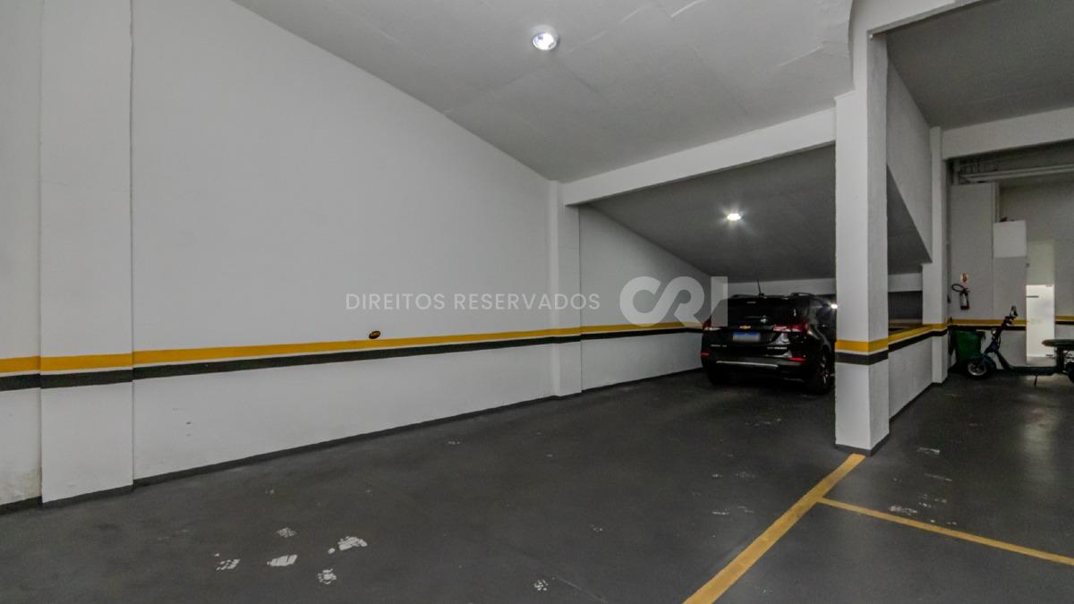 Apartamento com 3 Suítes no Edifício Vicenzo Residence na Meia Praia em Itapema