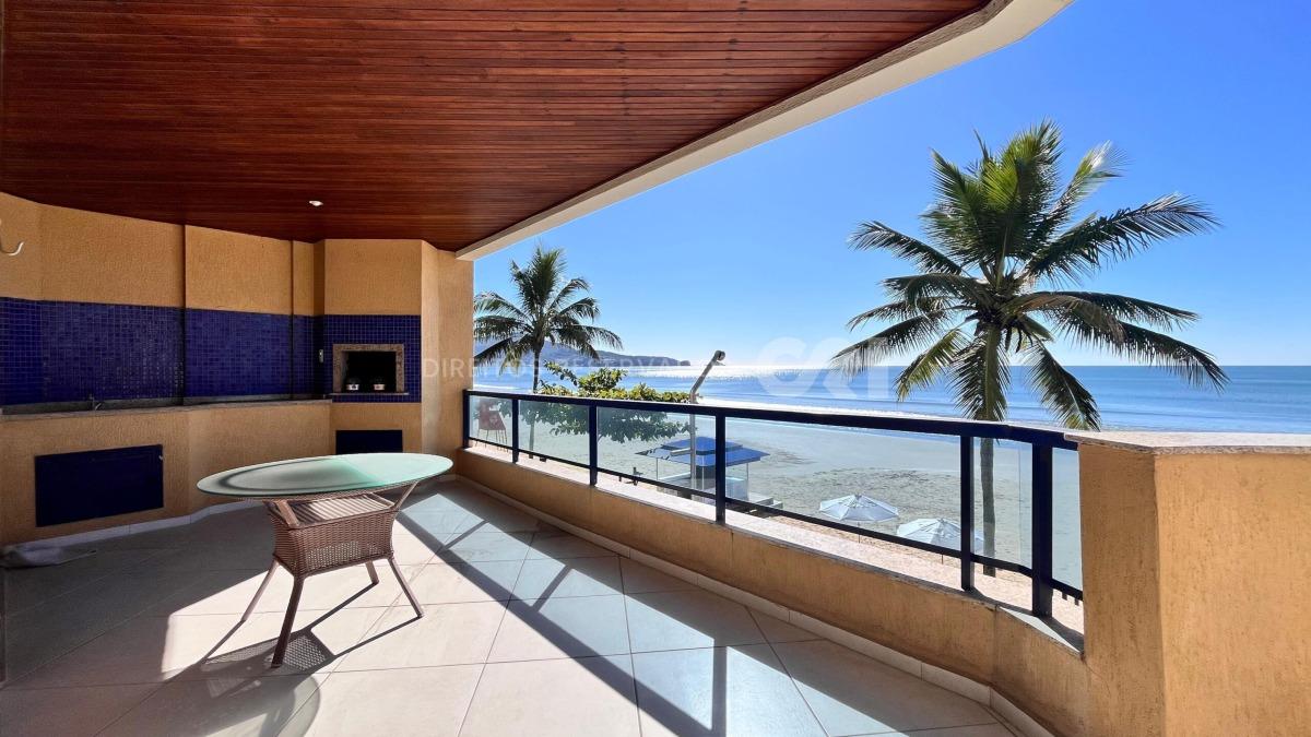 Apartamento com 4 Dormitórios no Center Lorenz I em Meia Praia, Itapema