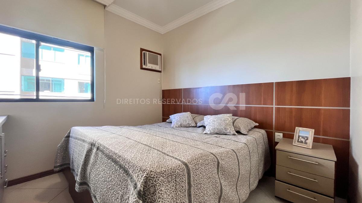 Apartamento com 4 Dormitórios no Center Lorenz I em Meia Praia, Itapema