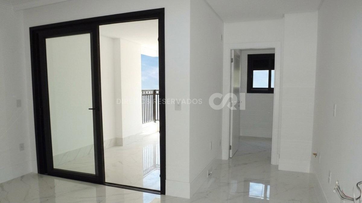 Apartamento com 4 Suítes no La Dolce Vitta no Centro de Itapema