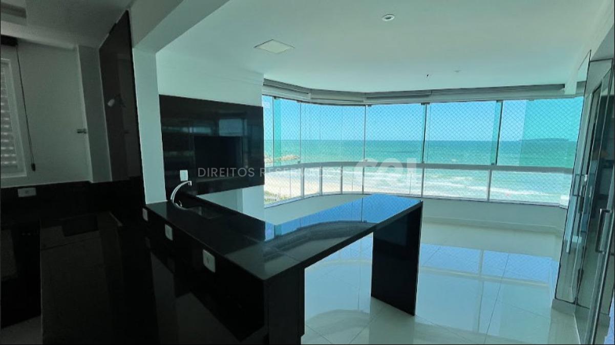 Apartamento com 3 Suítes no Sun City em Estreito, Itapema