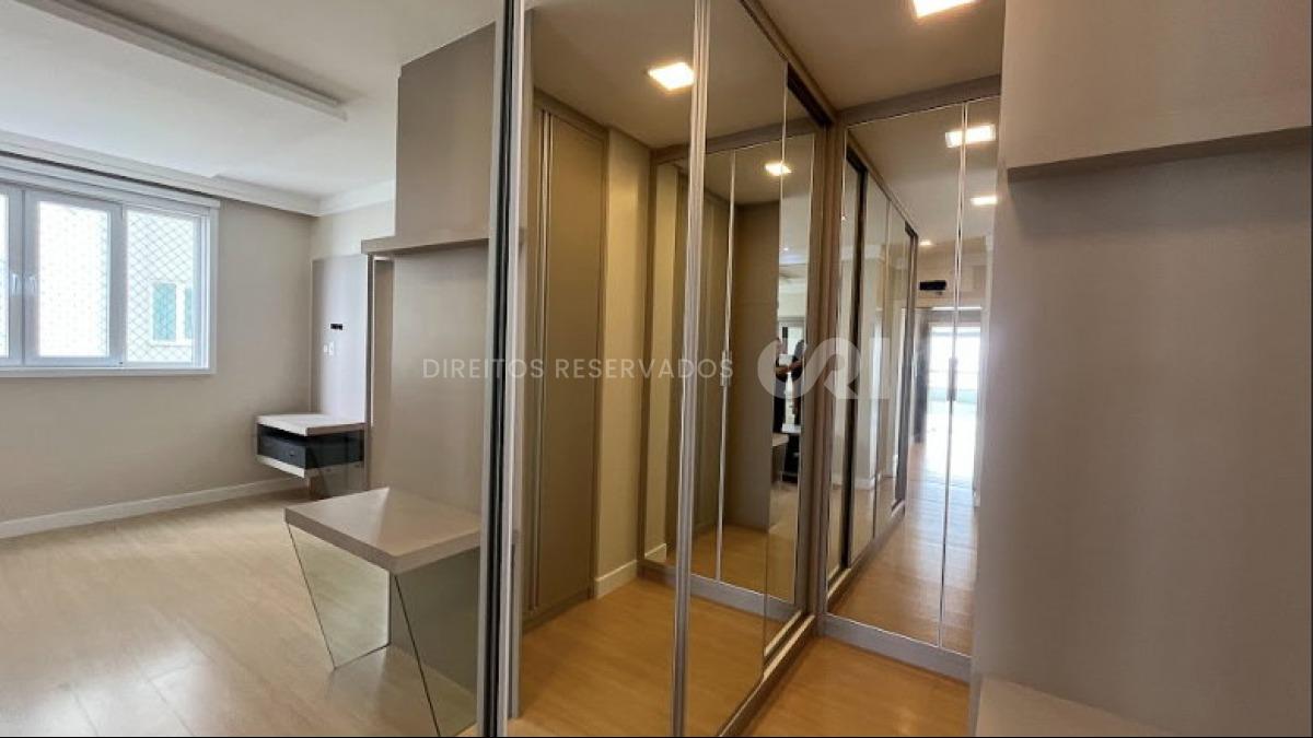 Apartamento com 3 Suítes no Sun City em Estreito, Itapema
