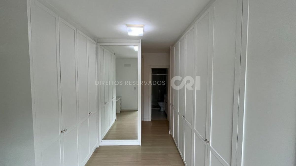 Apartamento com 3 Suítes no Sun City em Estreito, Itapema