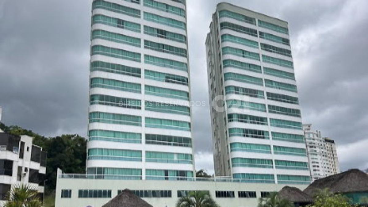 Apartamento com 3 Suítes no Sun City em Estreito, Itapema