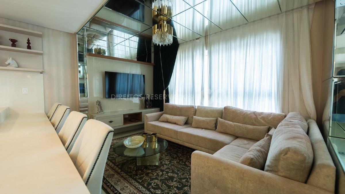 Apartamento com 4 Suítes no Magnum em Meia Praia, Itapema