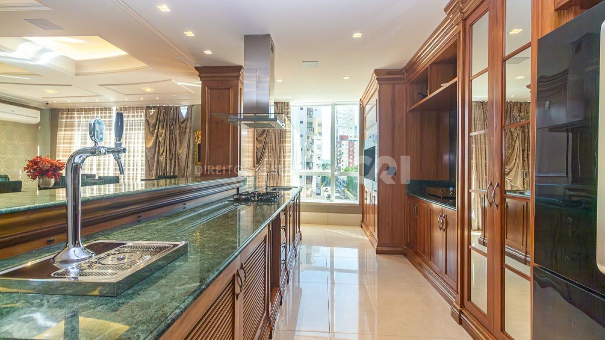 Apartamento com 4 Suítes no Magnum em Meia Praia, Itapema