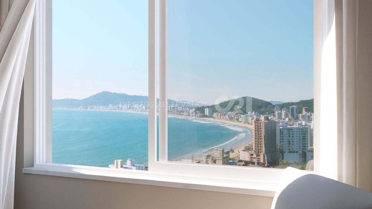Apartamento com 3 dormitórios no Belmare no Canto da Praia, Itapema