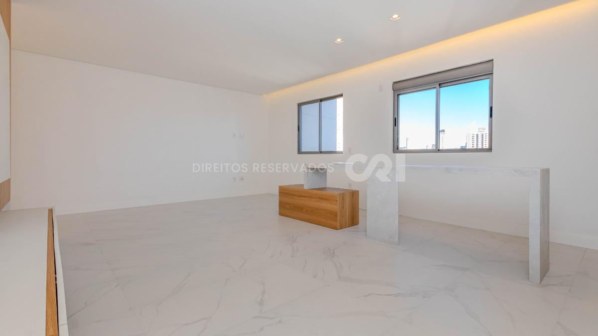  Apartamento com 3 suítes no Las Brisas Residence no Bairro Pioneiros em Balneário Camboriú 