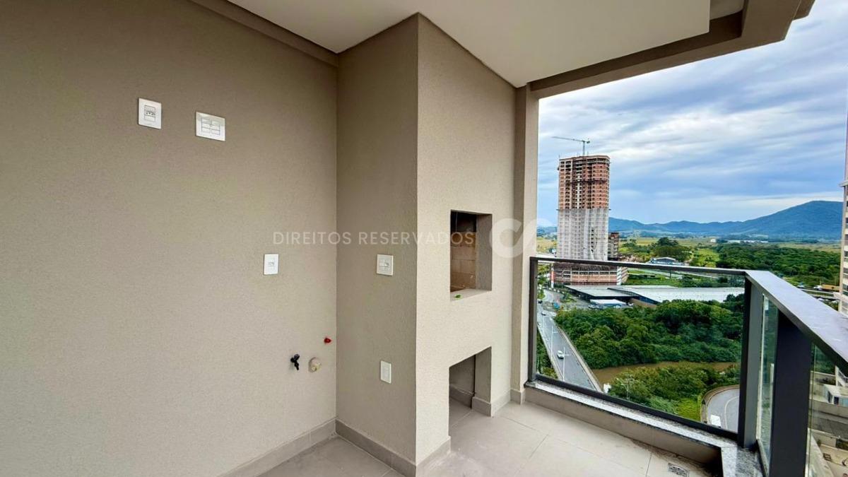 Apartamento com 2 Suítes no Edifício Haute na Meia Praia, Itapema