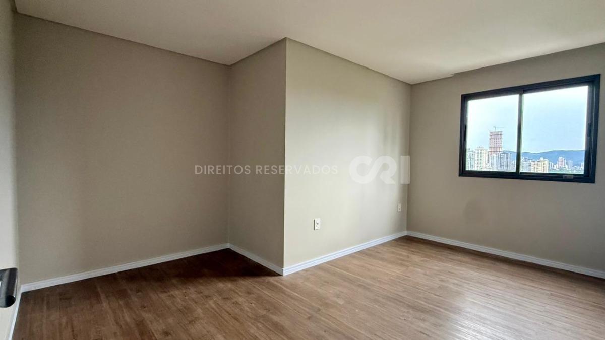 Apartamento com 2 Suítes no Edifício Haute na Meia Praia, Itapema