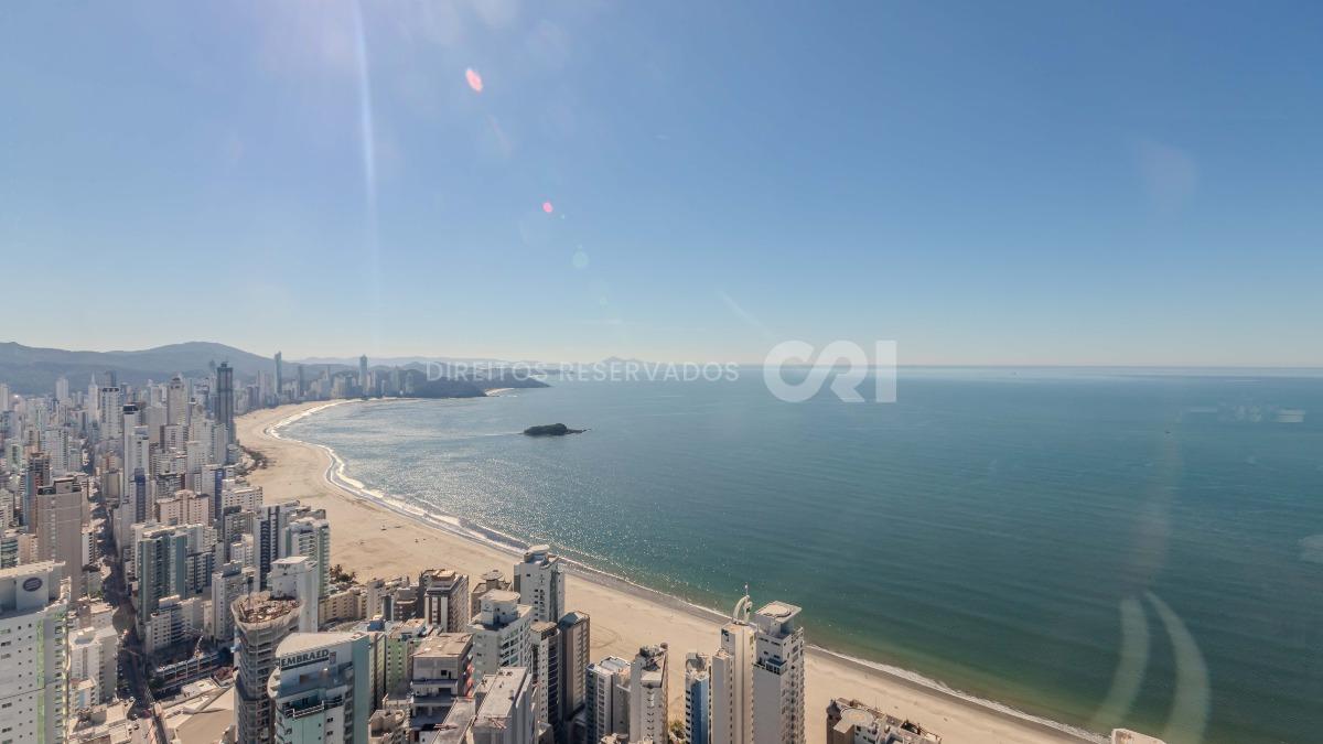 Apartamento com 4 Suítes no Vitra by Pininfarina no Centro de Balneário Camboriú