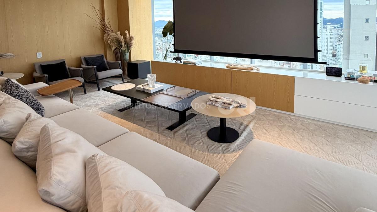 Apartamento com 3 suítes no Edifício Copenhagen na Barra Sul em Balneário Camboriú