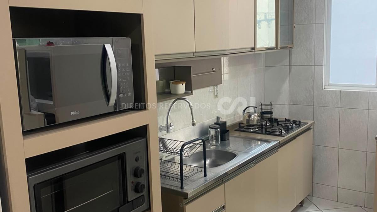Apartamento com 3 Suítes no Residencial Antonio Santana na Meia Praia, Itapema