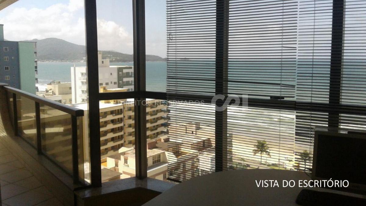 Apartamento Duplex com 4 Suítes no Edifício Canadá em Meia Praia, Itapema