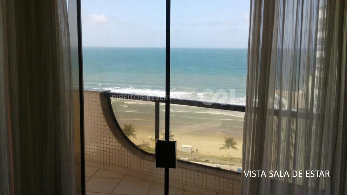 Apartamento Duplex com 4 Suítes no Edifício Canadá em Meia Praia, Itapema
