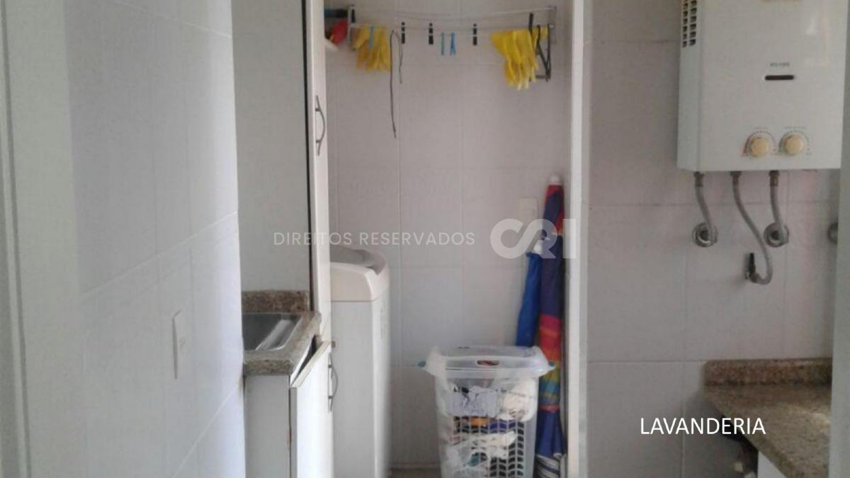 Apartamento Duplex com 4 Suítes no Edifício Canadá em Meia Praia, Itapema