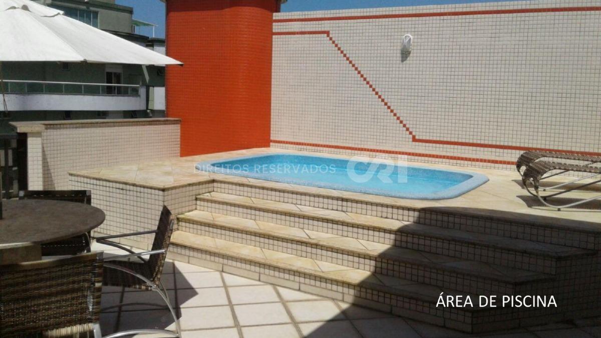 Apartamento Duplex com 4 Suítes no Edifício Canadá em Meia Praia, Itapema