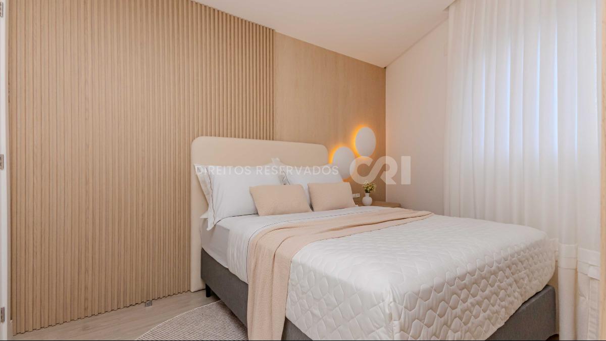 Apartamento com 4 Suítes no Lumiére Residence na Meia Praia em Itapema