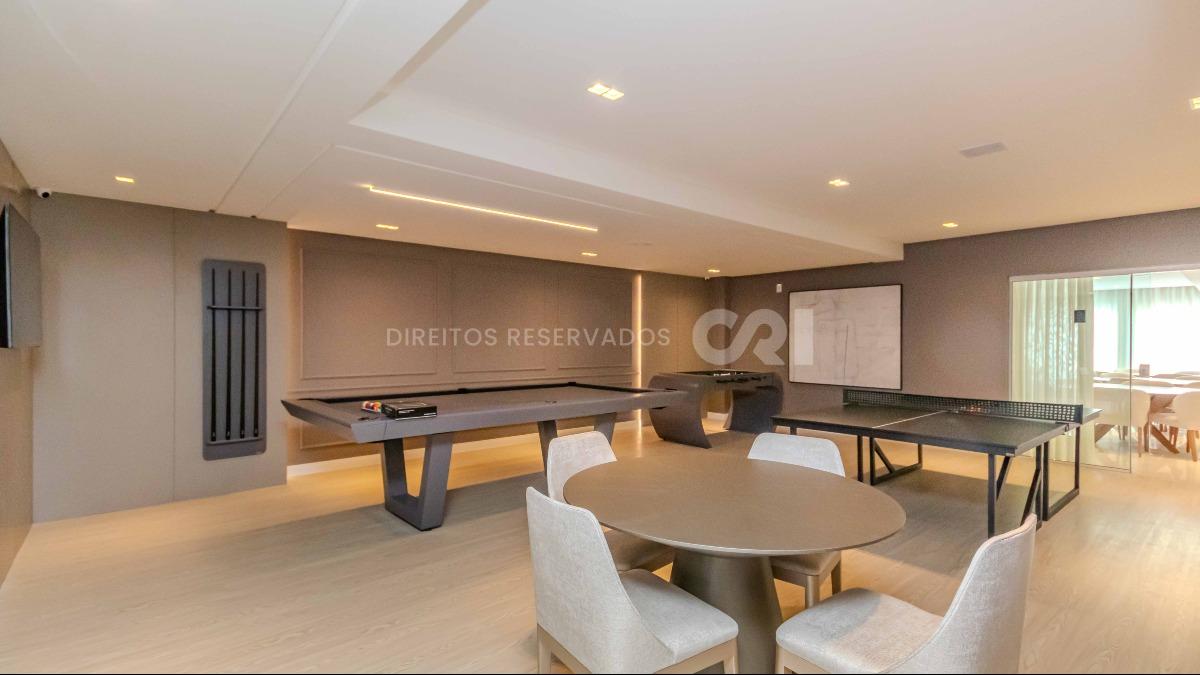 Apartamento com 4 Suítes no Lumiére Residence na Meia Praia em Itapema