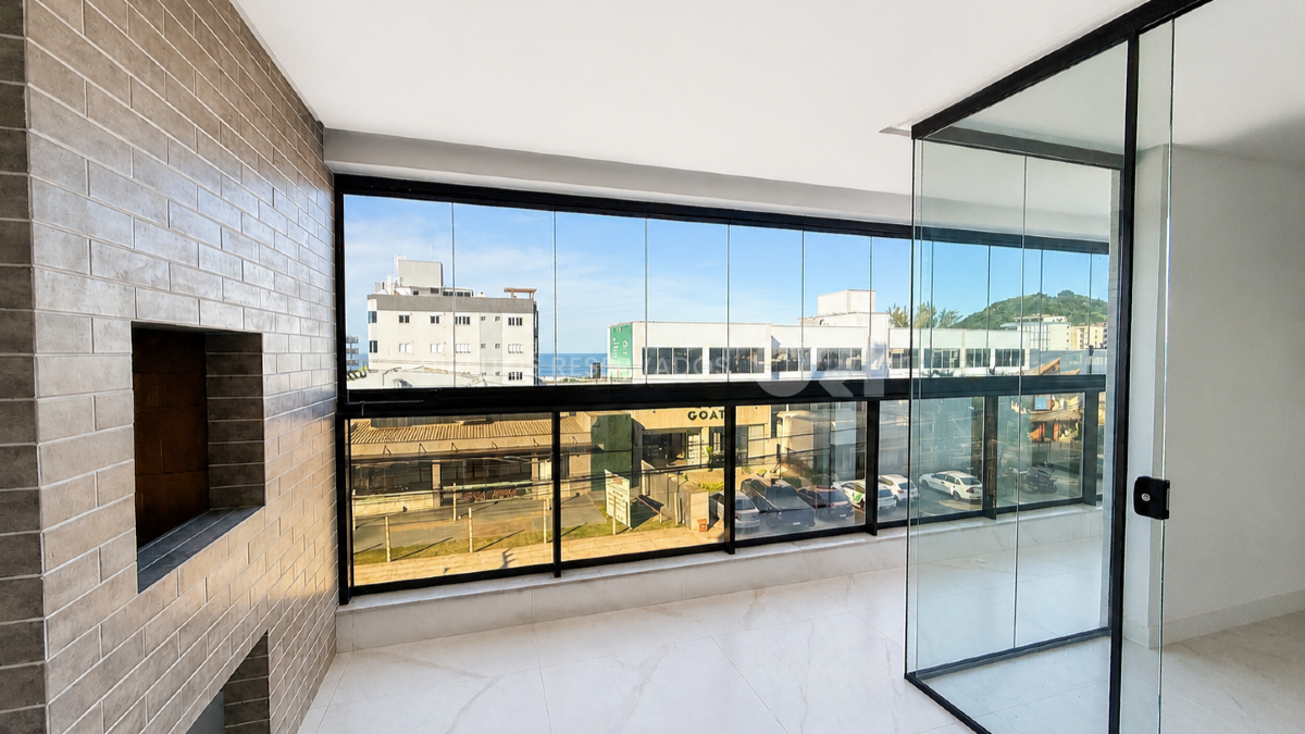 Apartamento com 3 suítes no Surfs Paradise na Praia Brava em Itajaí