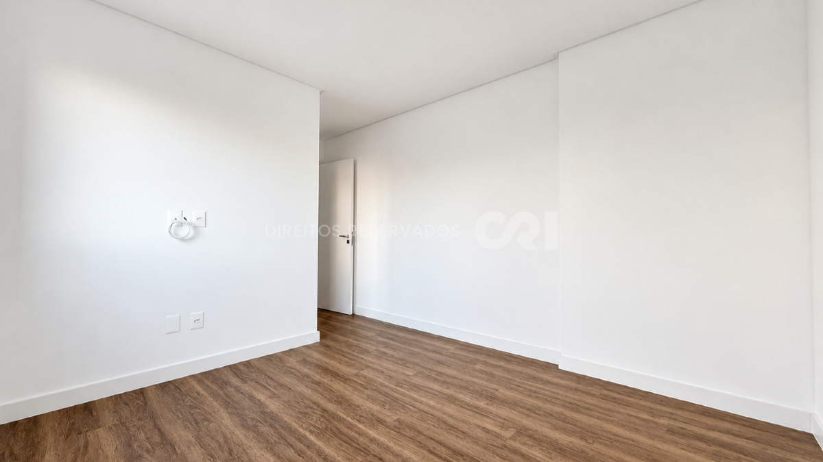 Apartamento com 3 suítes no Surfs Paradise na Praia Brava em Itajaí