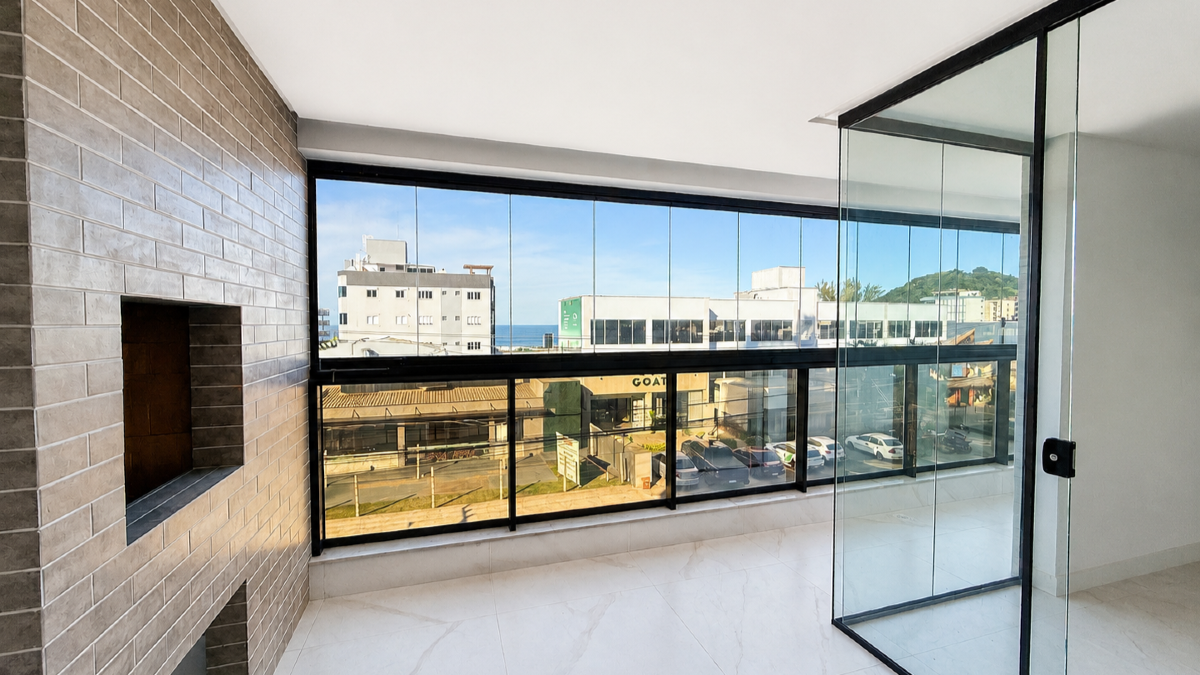 Apartamento com 3 suítes no Surfs Paradise na Praia Brava em Itajaí
