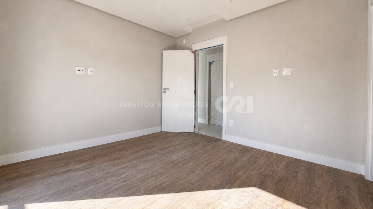 Apartamento com 3 suítes no Sky Brava na Praia Brava em Itajaí