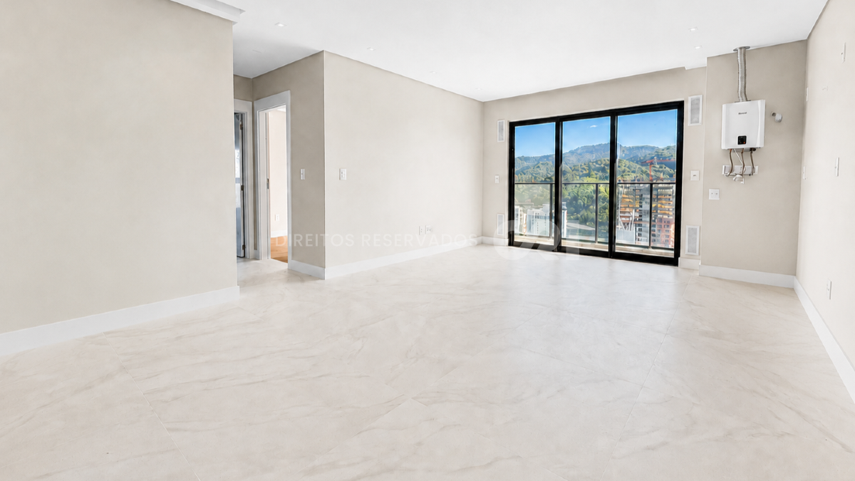 Apartamento com 3 suítes no Sky Brava na Praia Brava em Itajaí